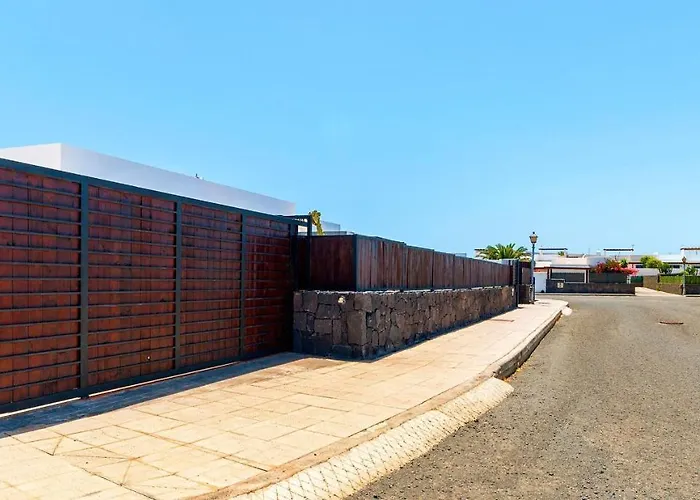 Jacks Place Playablanca Pool וילה פלאיה בלנקה