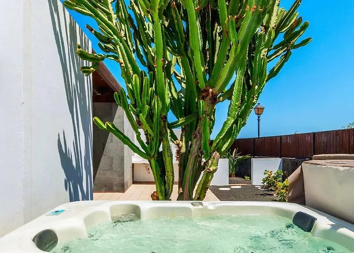 Jacks Place Playablanca Pool بلايا بلانكا